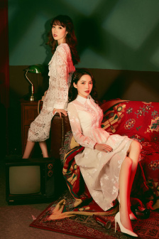 女生内裤有白色黏黏的是什么